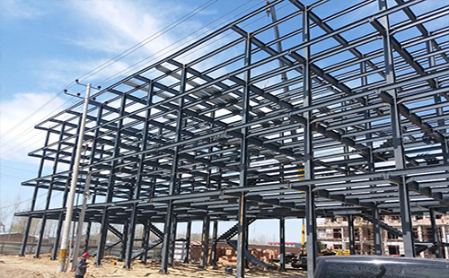 成县成县钢结构厂房屋面选材指南:确保性能与经济性的完美结合 成县成县钢结构厂房屋面选材指南:确保性能与经济性的完美结合